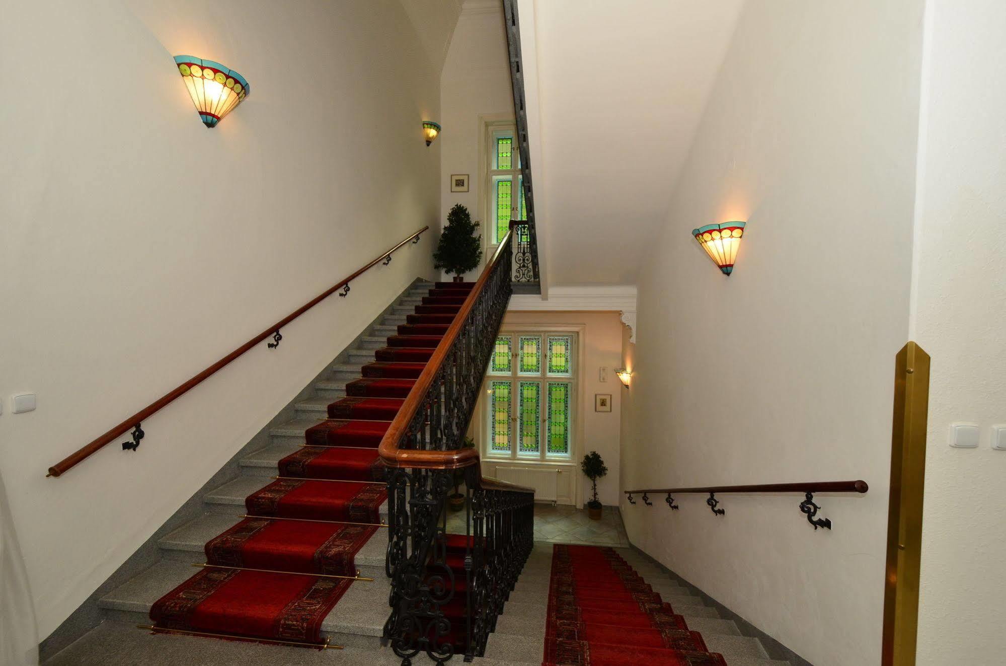 Hotel Sant Georg Garni Mariánské Lázně Exterior foto