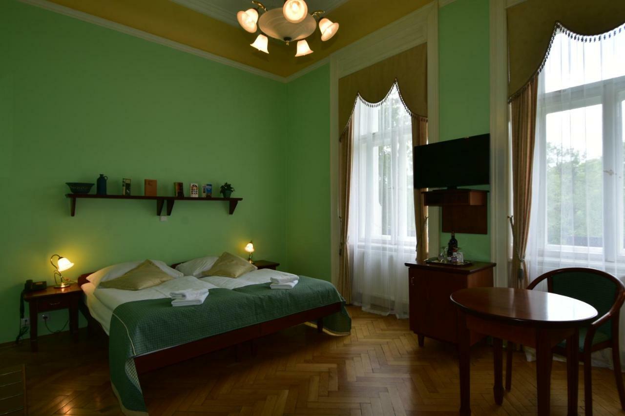 Hotel Sant Georg Garni Mariánské Lázně Exterior foto